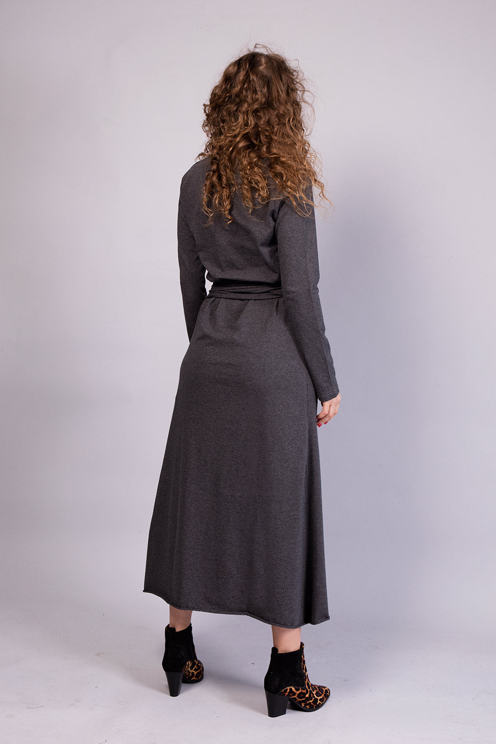 Freeda Dress — Gris foncé (dernières pièces)