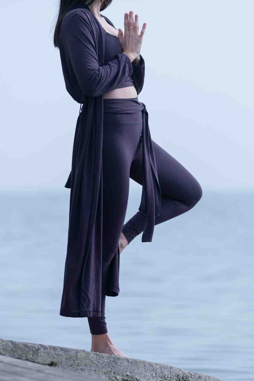 Vega Women's Yoga Leggings - Dark purple