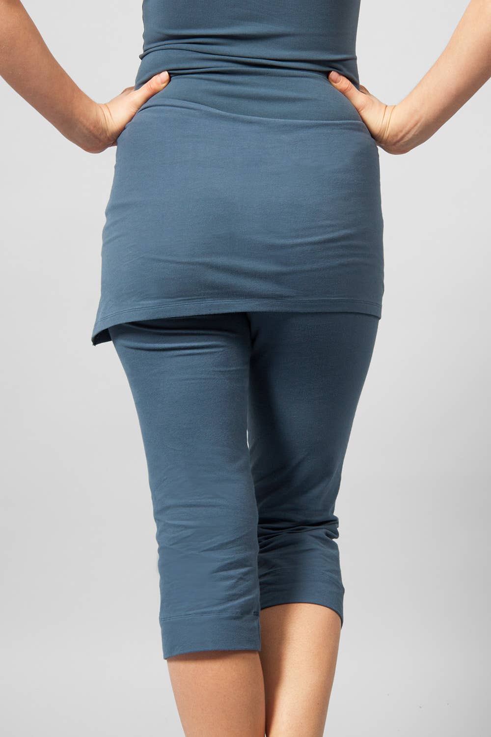 Inderjit yoga pants 3/4 - Indigo-Breath of Fire-4