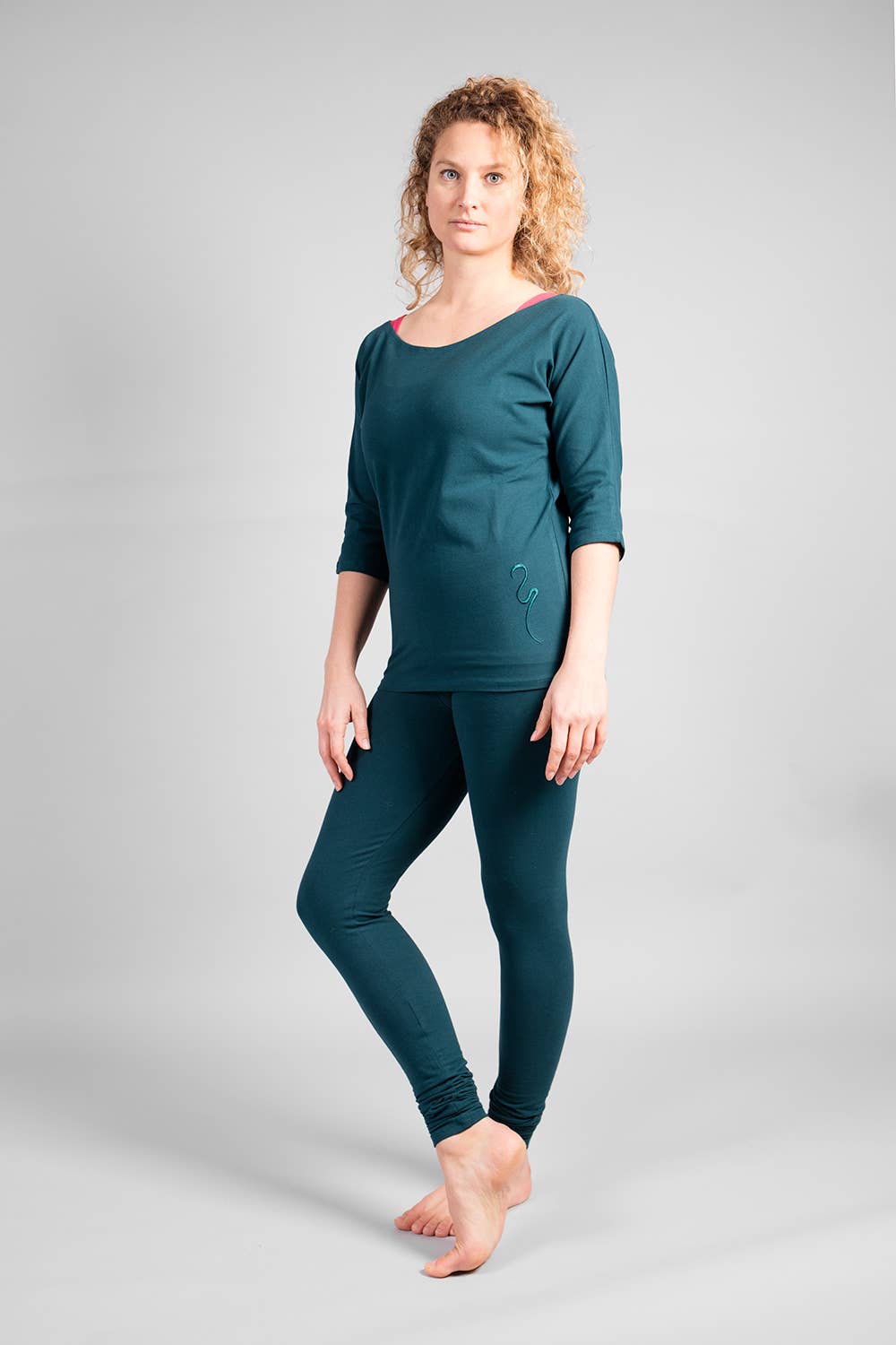 Siri yoga shirt - Deep green-Breath of Fire-2