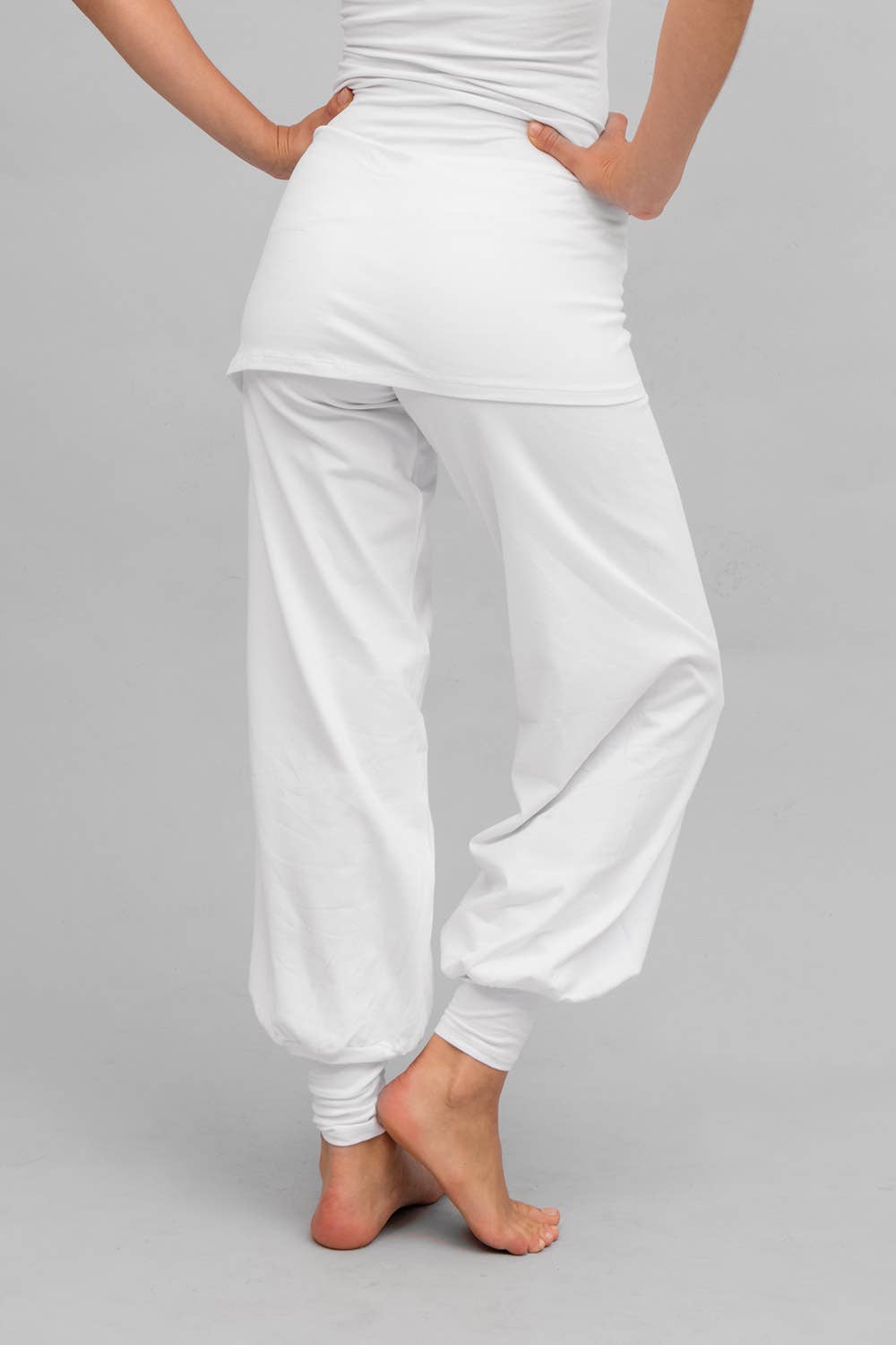 Sohang yoga pants - White-Breath of Fire-5