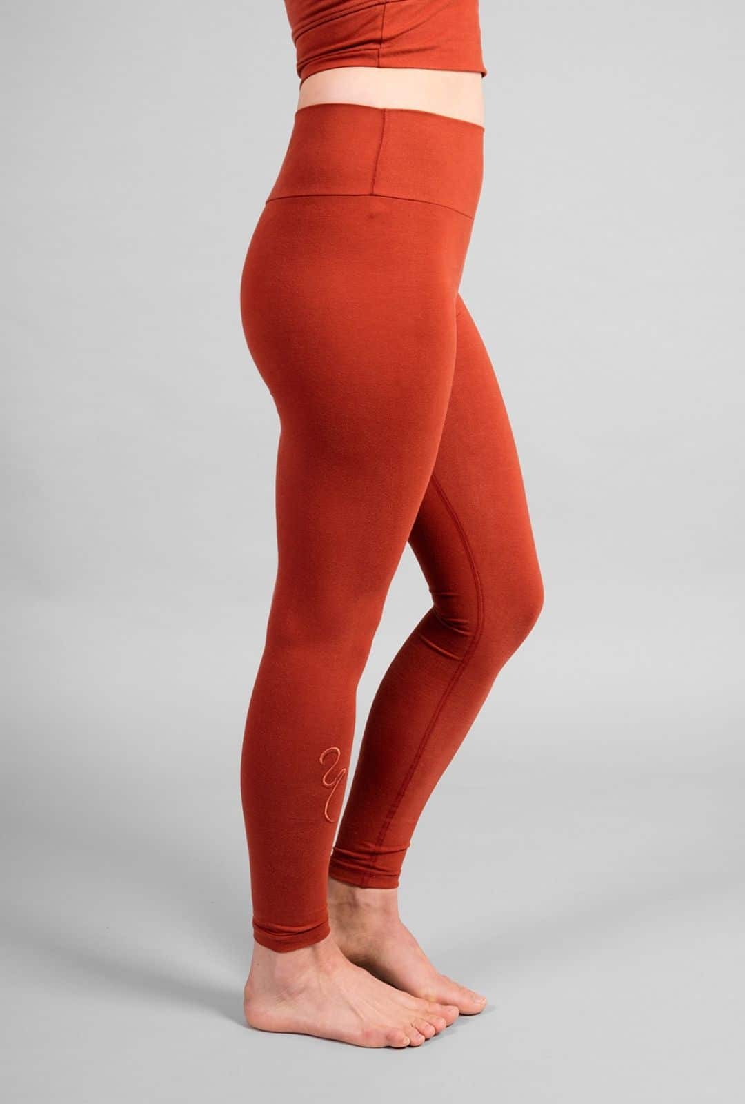 yoga leggings woman color sienna compressif in organic cotton and bamboo fair fashion