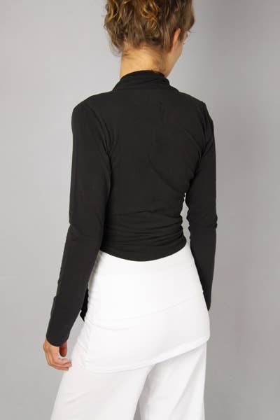 Amba yoga wrap shirt black - breath of fire sustainable yoga fashion