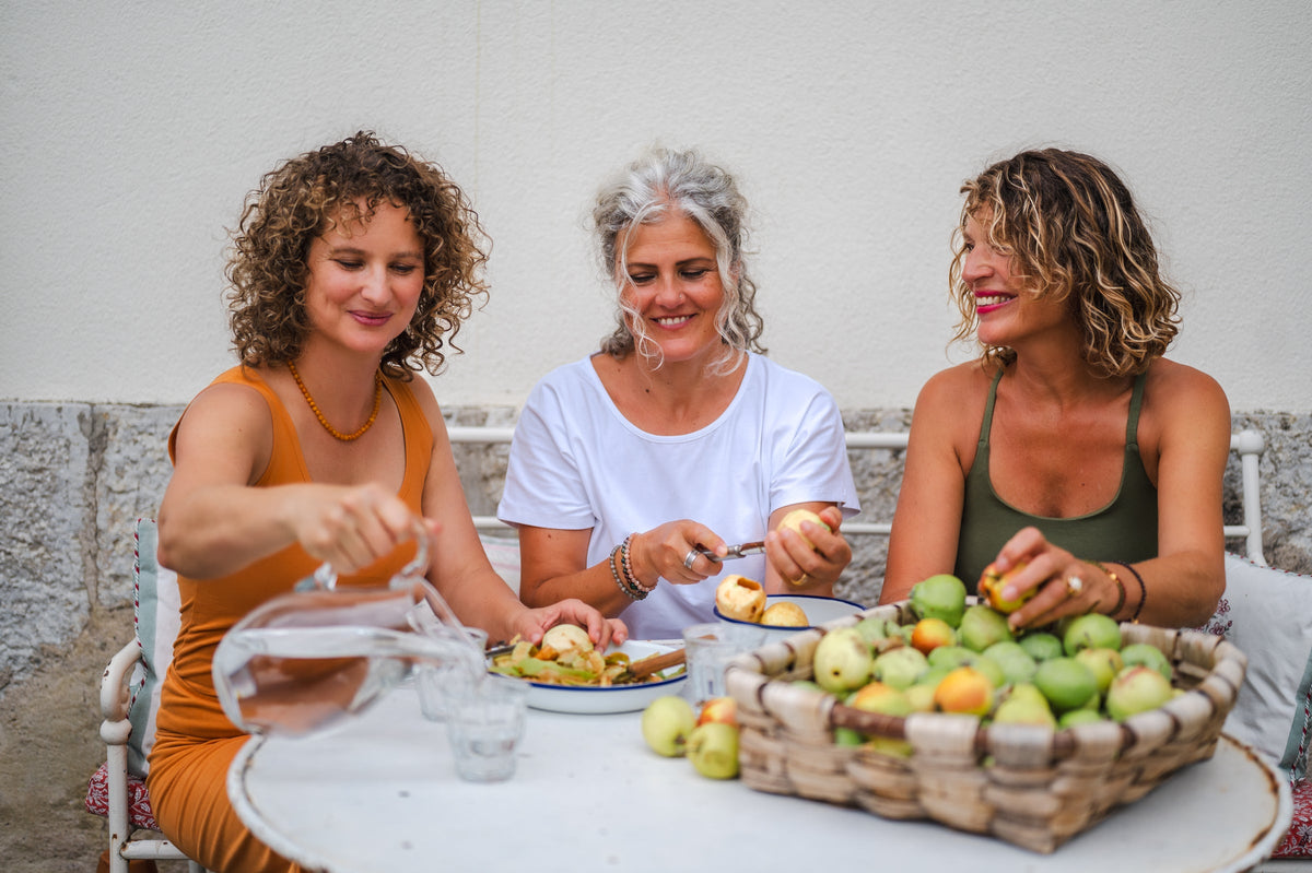 How to Eat Like a Yogi — Principles, Ayurveda, and Three Drinks