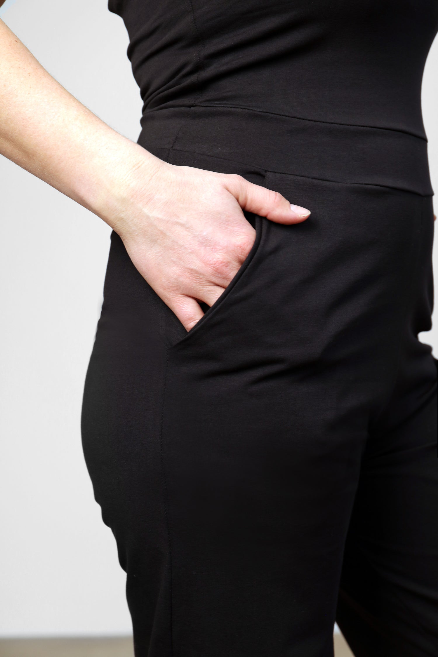 Jumpsuit Nashira - Black-Breath of Fire-3