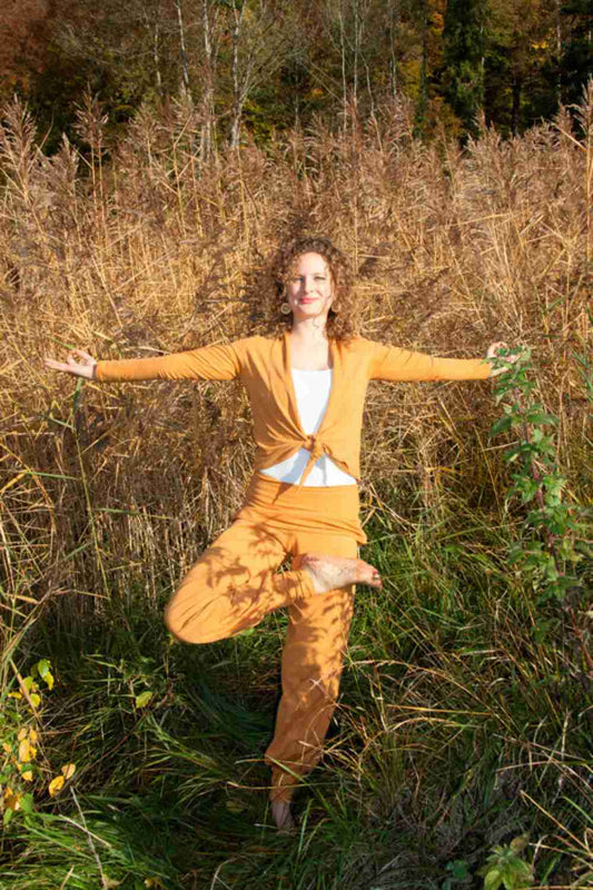 Amba yoga wrap shirt - Saffron