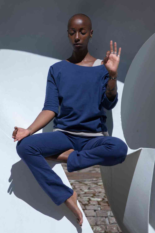 Siri yoga shirt - Atlantic blue