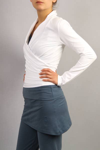Amba yoga wrap shirt - White-Breath of Fire-5