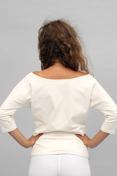 Siri yoga shirt - Ivory-Breath of Fire-2
