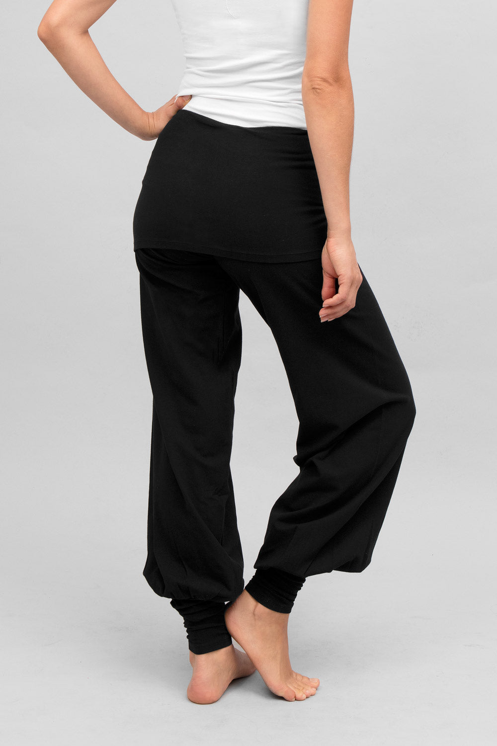 Sohang yoga pants - Black-Breath of Fire-4