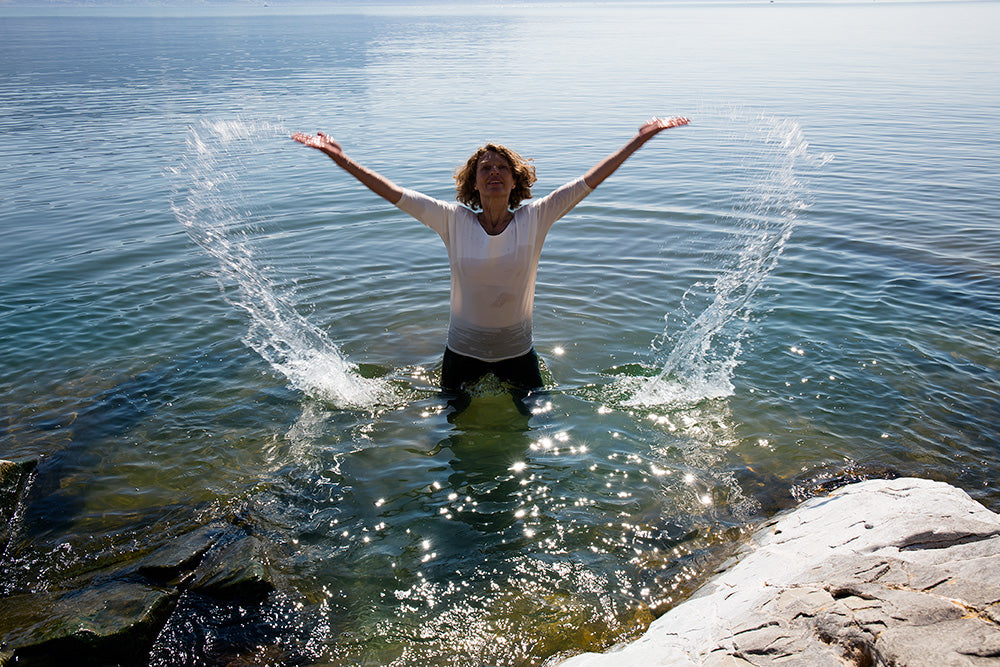 Baden Sie in der Kälte und lassen Sie Ihren Stress los! Onlinetraining