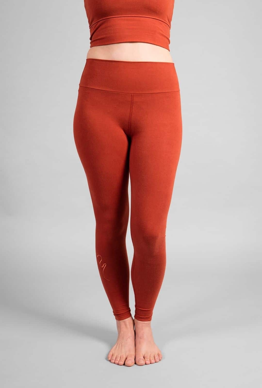 breath of fire yoga leggings color sienna compressif and fair fashion